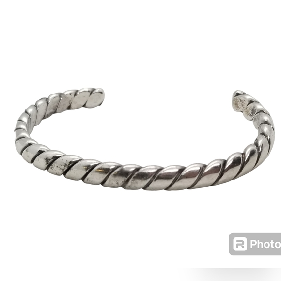 VINTAGE ARTISAN SIGNED SOLID STERLING SILVER TWISTED CABLE CUFF BRACELET - Picture 5 of 8